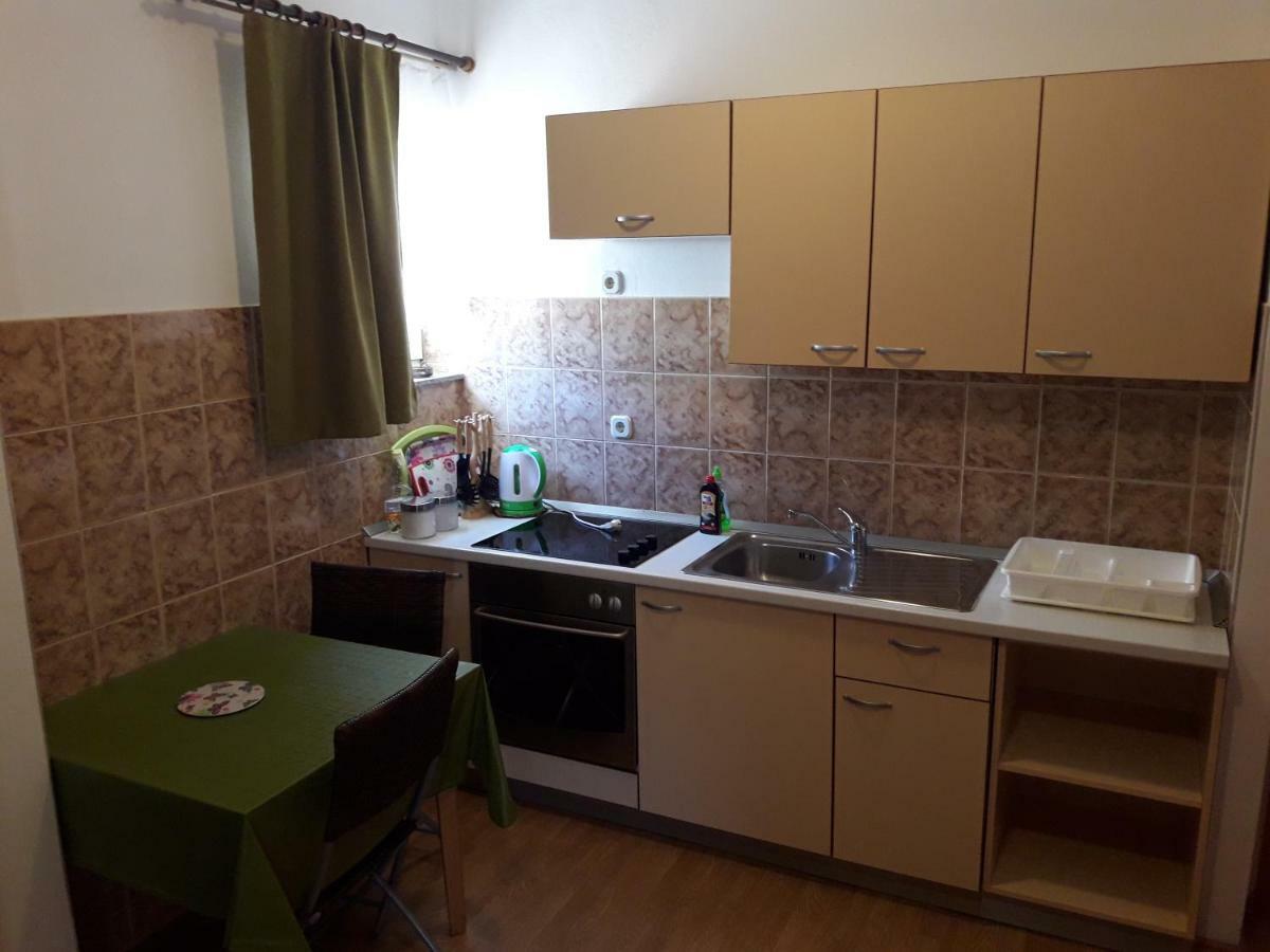 Apartments Lemongarden Duće Esterno foto